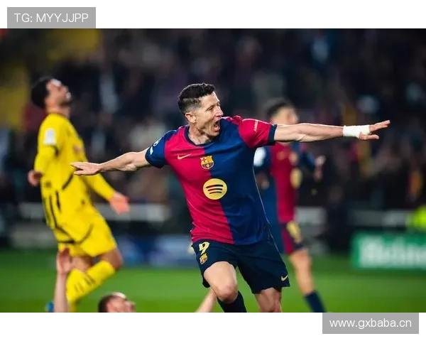 莱万多夫斯基欧冠高强度比赛中的高产表现解析 莱万多夫斯基欧冠高强度比赛中的高产表现解析