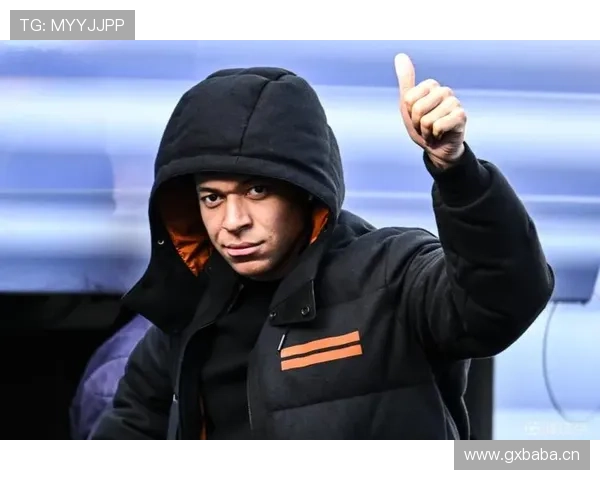 姆巴佩能否胜任中锋位置：终结效率与战术角色的适配分析