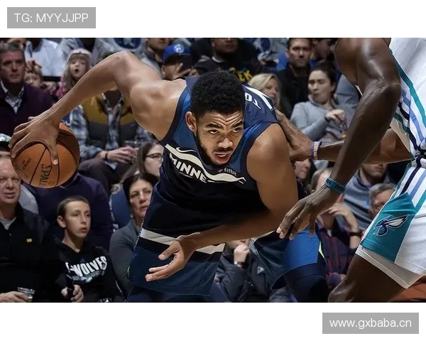 唐斯篮下高效背打拉开内线差距助森林狼提升禁区威胁