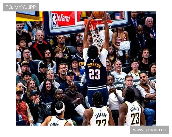 张伯伦篮下统治力提升球队效率，拉开内线对抗差距